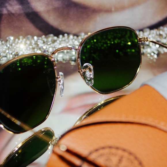 Stunning Ray Ban Blue on Gold - Picture 7 of 7